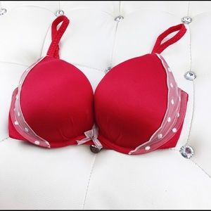 BUY ONE GET ONE FREE Victoria’s Secret Plunge Bra
